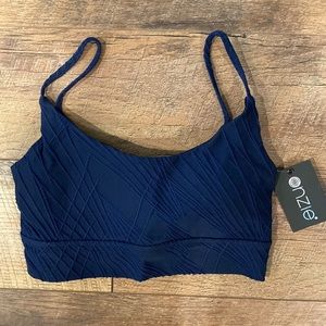 Onzie Flow Bra in Navy